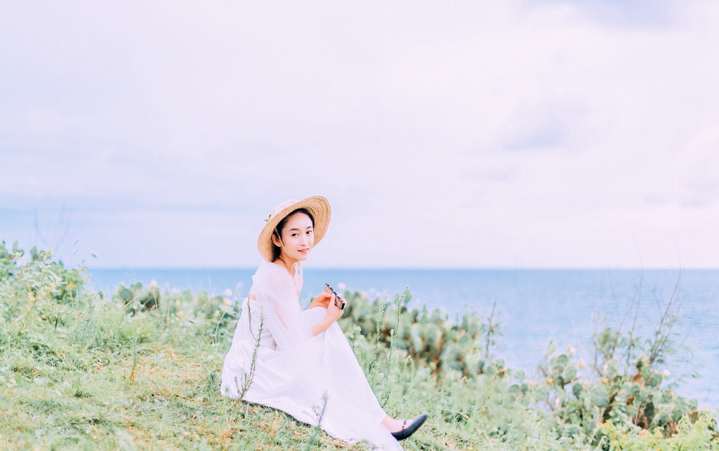 欲火清纯美女九尾Ivy薄丝吊带图集