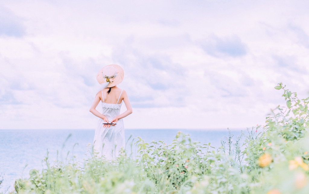 欲火清纯美女九尾Ivy薄丝吊带图集