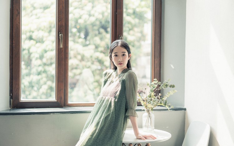 美少女少妇徐梓伊巨乳波霸丰臀性感风韵写真