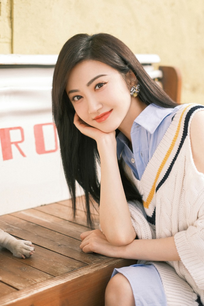 景甜学院风造型少女感十足写真