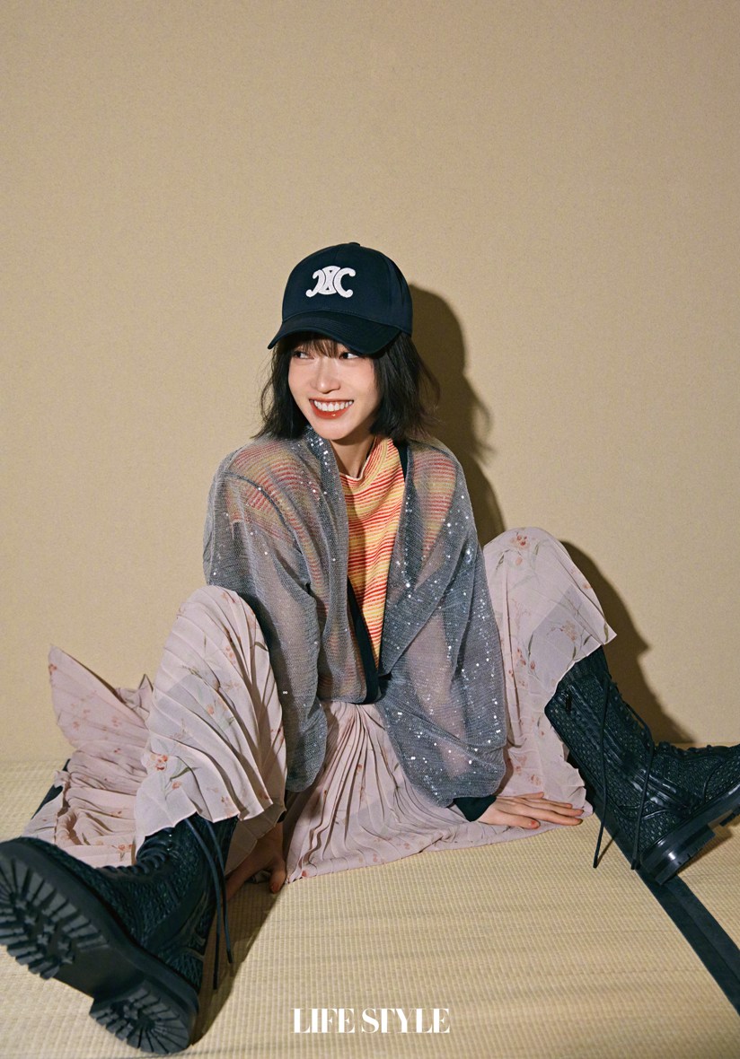 吴谨言暖阳居家大片舒适慵懒居家风