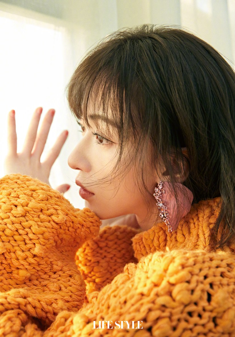 吴谨言暖阳居家大片舒适慵懒居家风