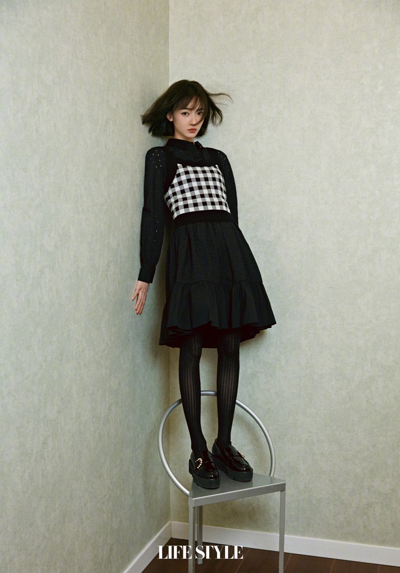 吴谨言暖阳居家大片舒适慵懒居家风