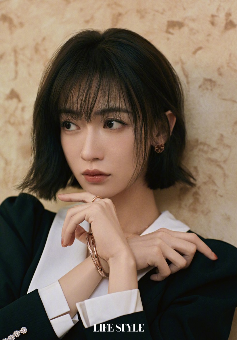 吴谨言暖阳居家大片舒适慵懒居家风