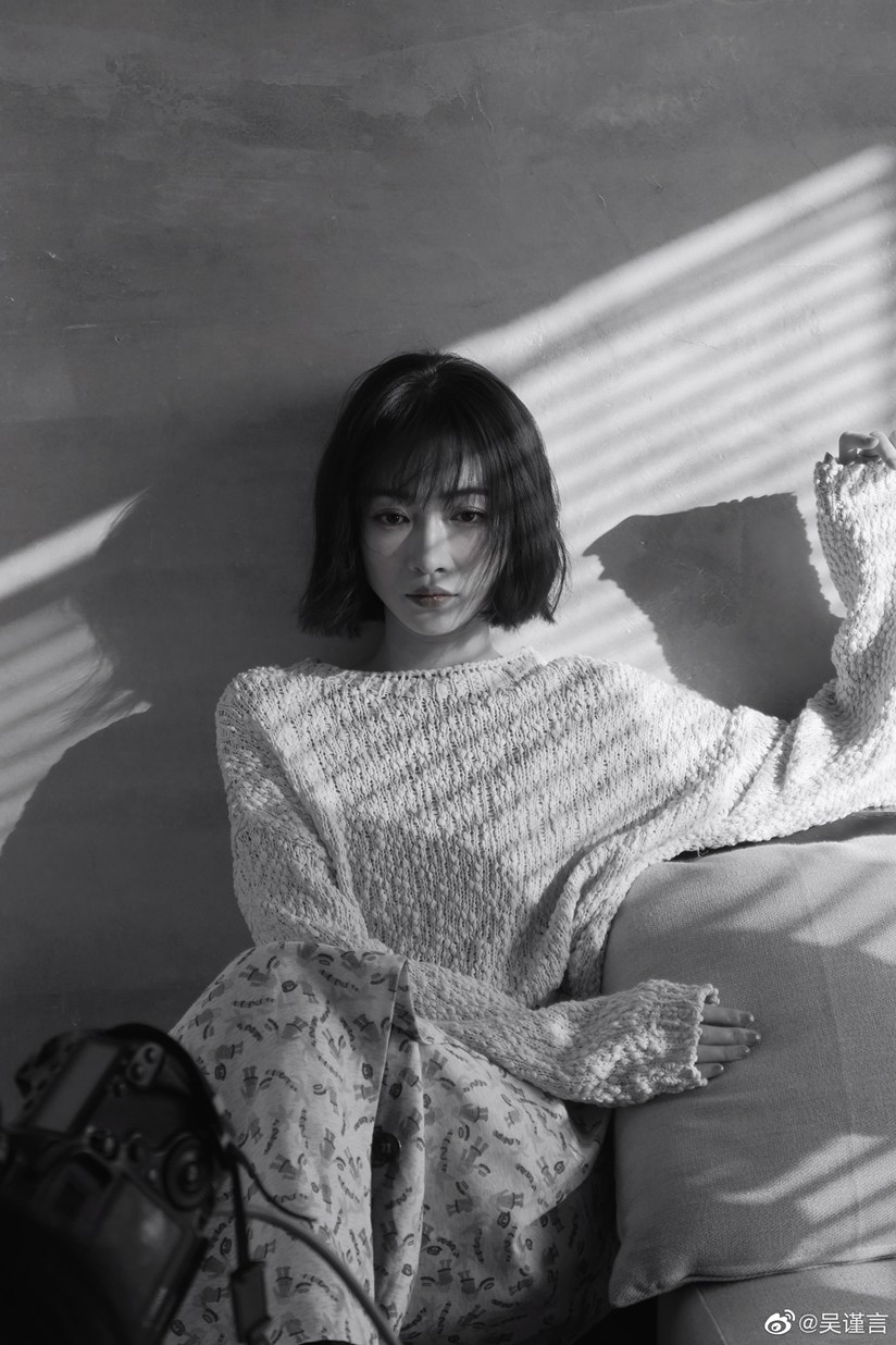 吴谨言暖阳居家大片舒适慵懒居家风