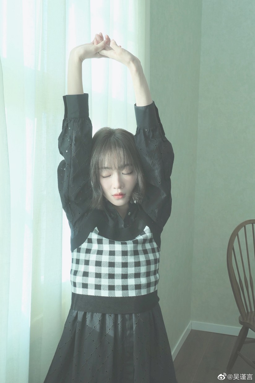 吴谨言暖阳居家大片舒适慵懒居家风