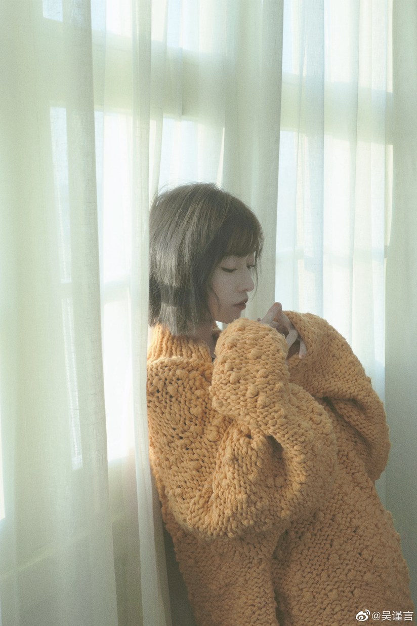 吴谨言暖阳居家大片舒适慵懒居家风