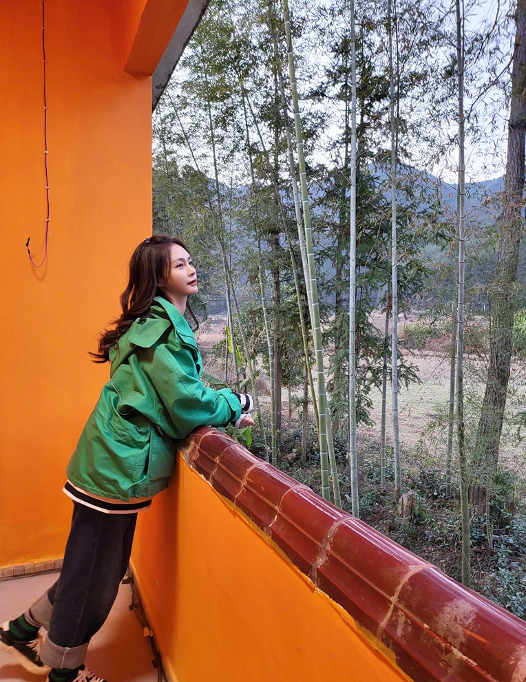 沈梦辰云上的小店小河乡民宿打卡照