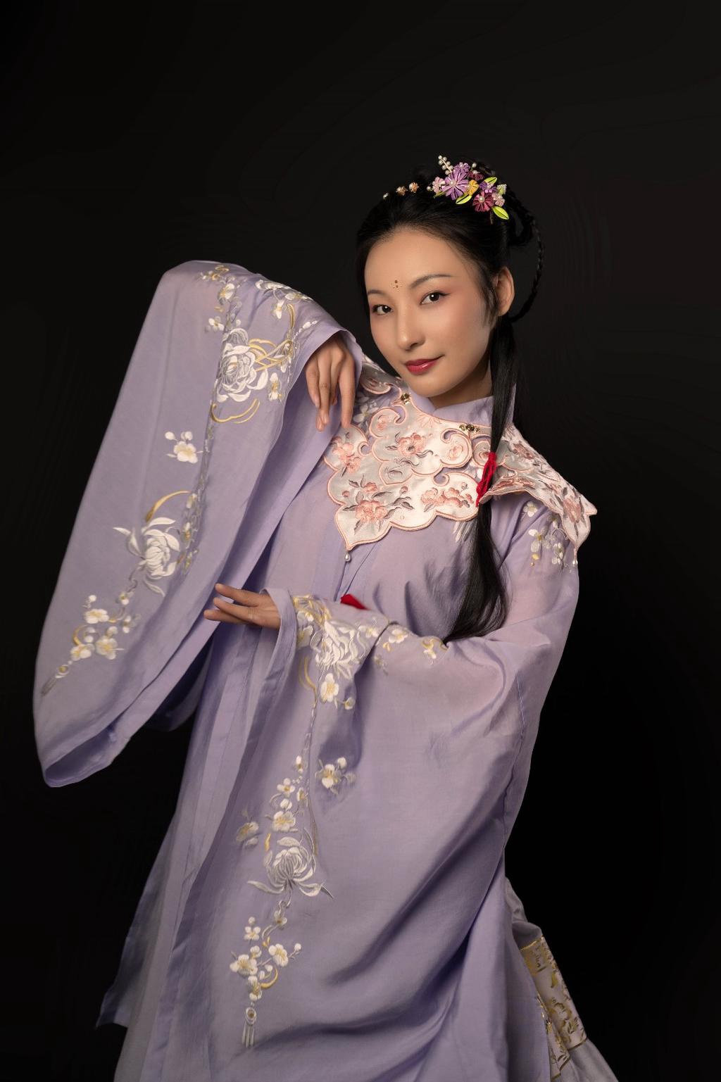 夜色下的汉服美女唯美古风摄影