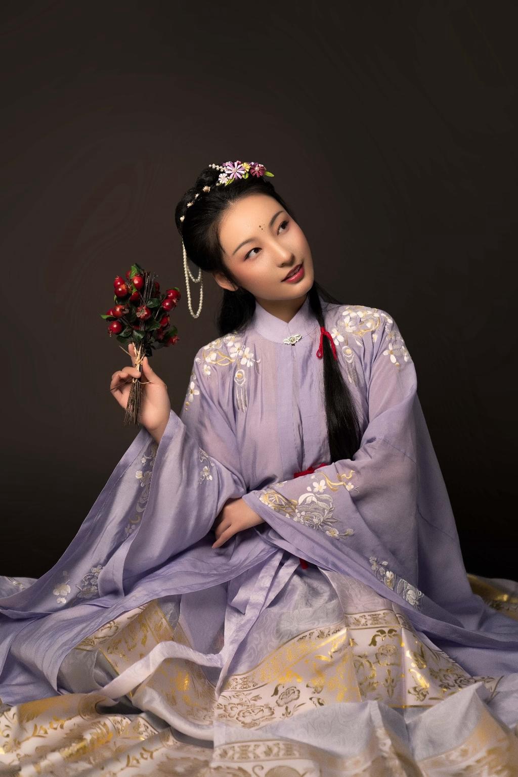 夜色下的汉服美女唯美古风摄影