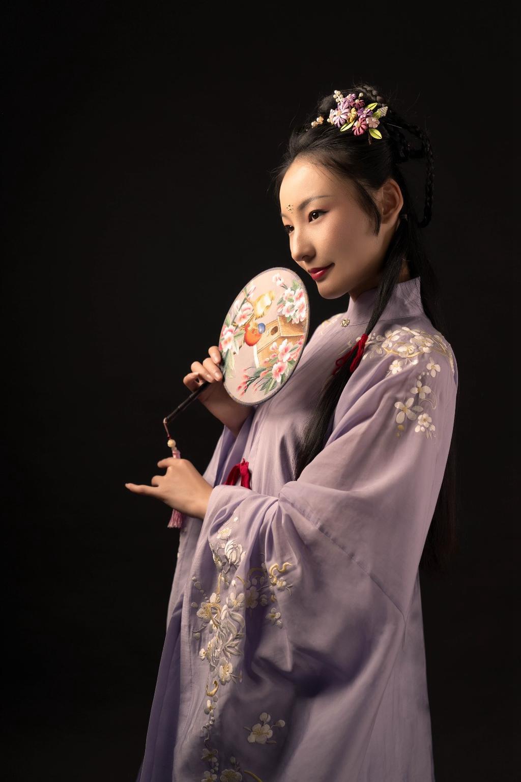 夜色下的汉服美女唯美古风摄影