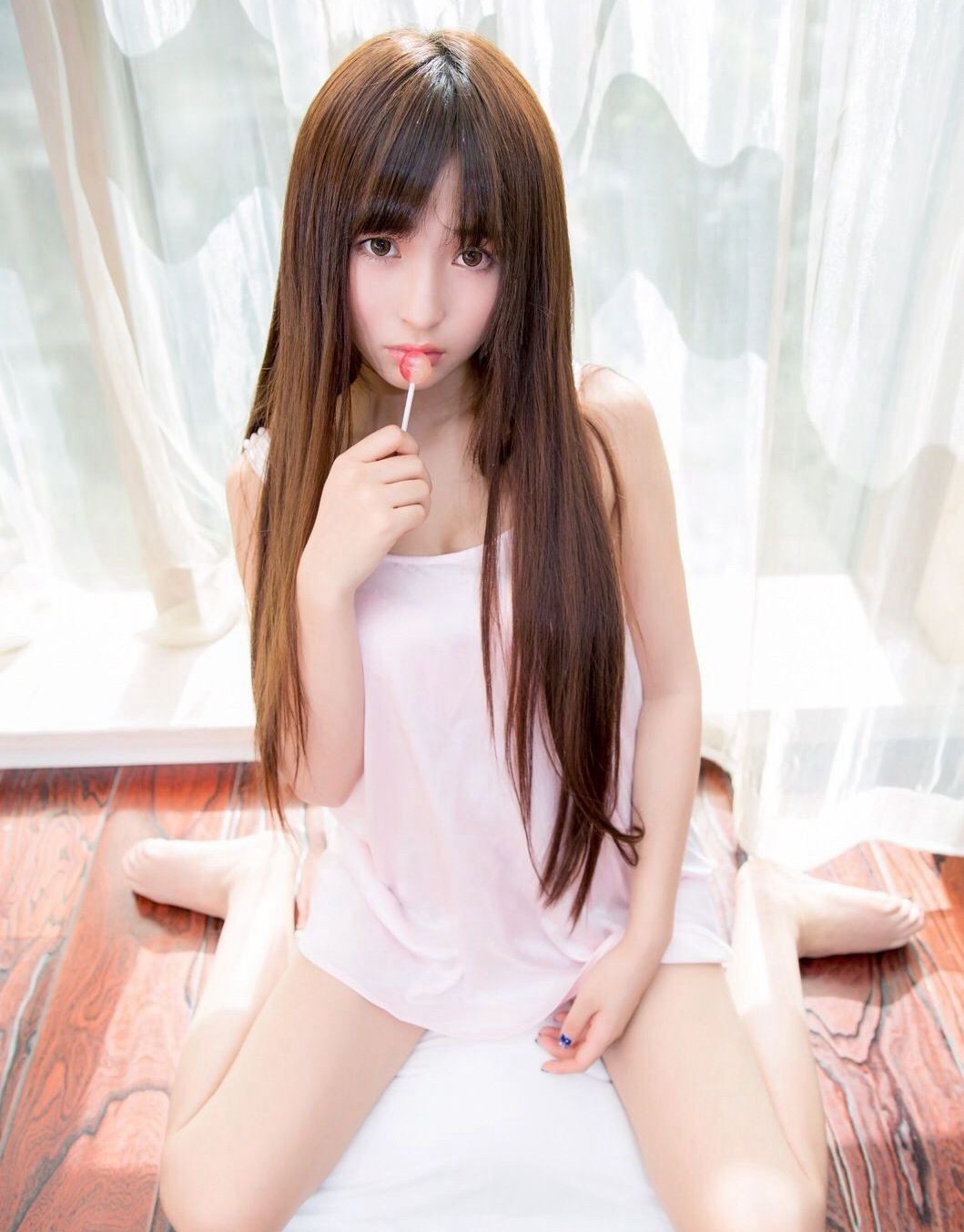 身材火爆的美娇娘大波迷人身姿曼妙高清人体艺术摄影