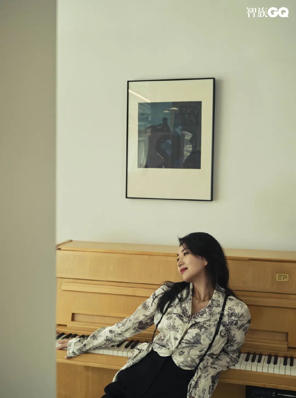 陈好百变造型尽显女性魅力写真