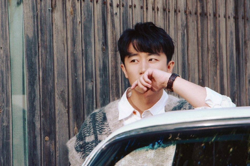 黄轩胶片质感慵懒随性杂志写真