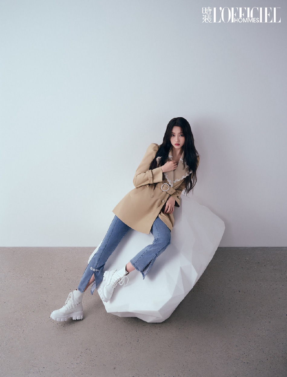 关晓彤时尚造型百变风格杂志写真