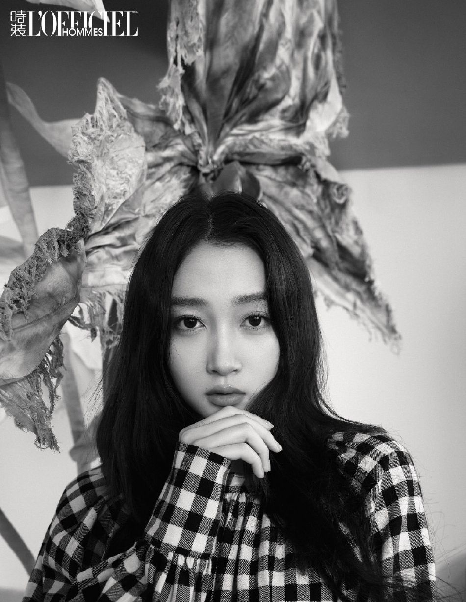 关晓彤时尚造型百变风格杂志写真