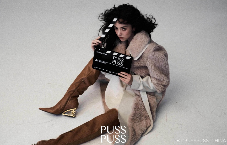 古力娜扎化身摩登女郎时尚写真