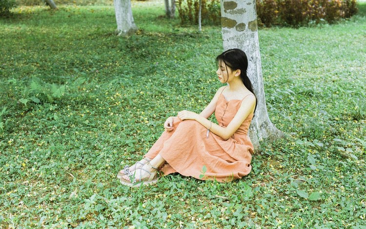 风韵身材少妇丝袜吊带睡衣写真