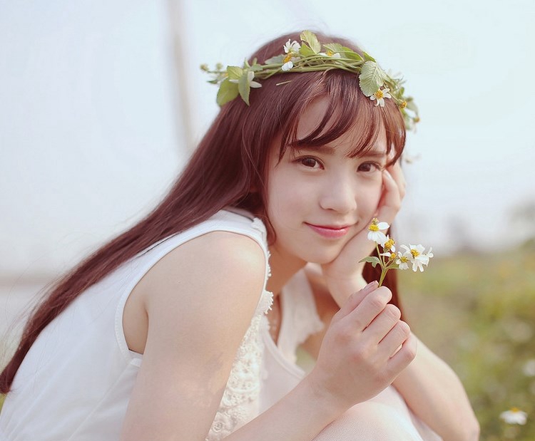 美女网状黑丝袜秀小蛮腰