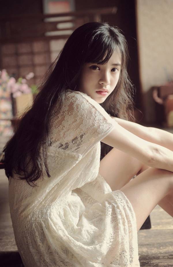 宅男女神小热巴完美好身材前凸后翘魔鬼美女套图