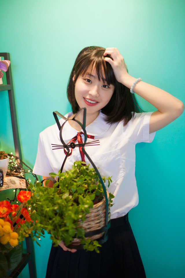 宅男女神小热巴完美好身材前凸后翘魔鬼美女套图