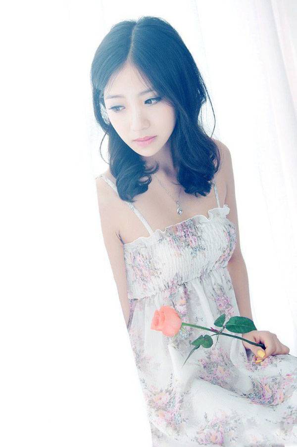 宅男女神小热巴完美好身材前凸后翘魔鬼美女套图