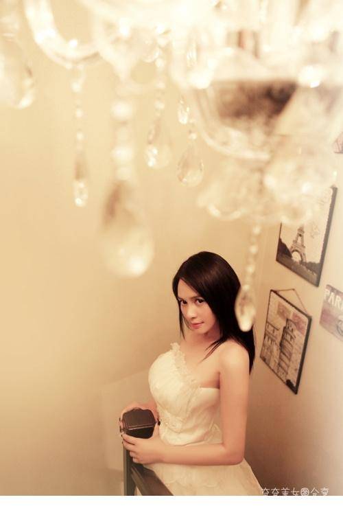 宅男女神小热巴完美好身材前凸后翘魔鬼美女套图