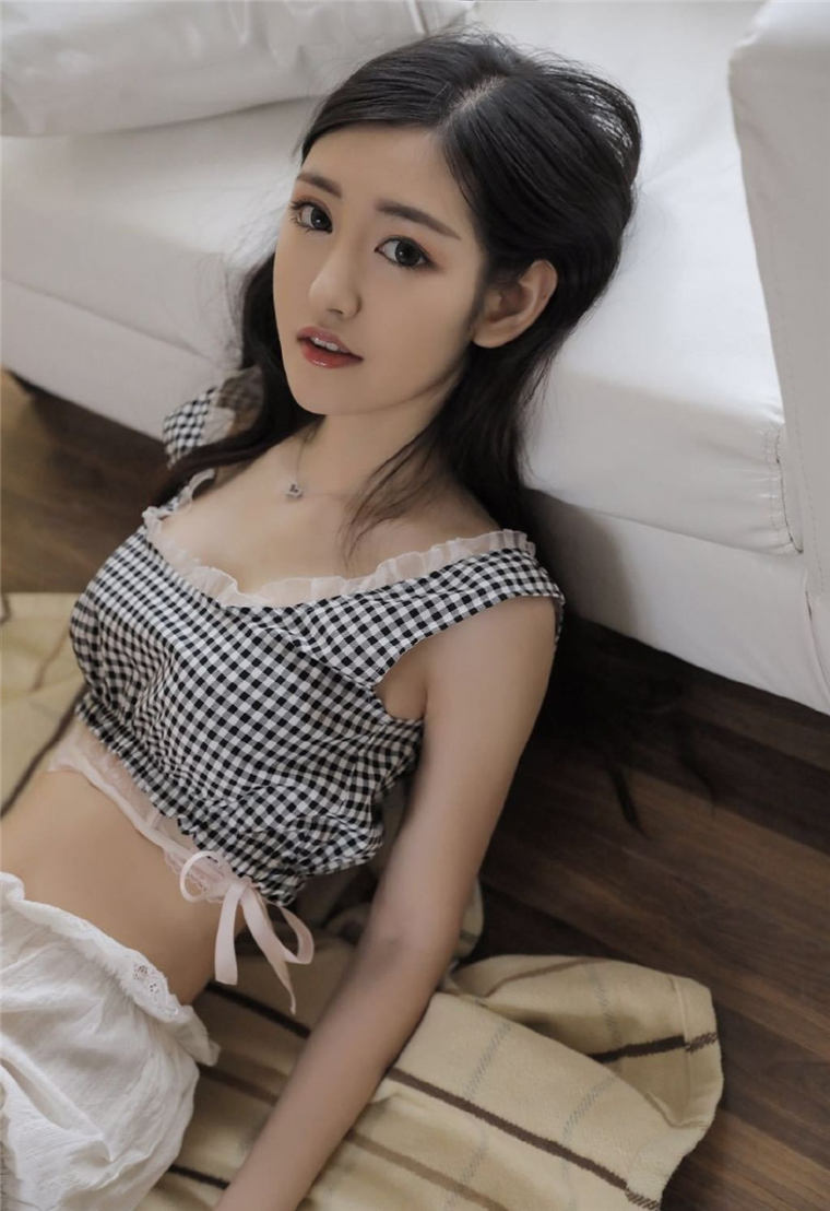 [推女神]美臀尤物陆梓琪大尺度情趣透视装诱惑出镜