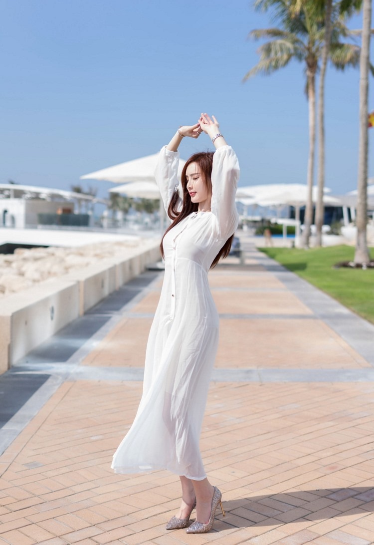 蒙眼女郎私房皮衣制服sm美女人体艺术图片