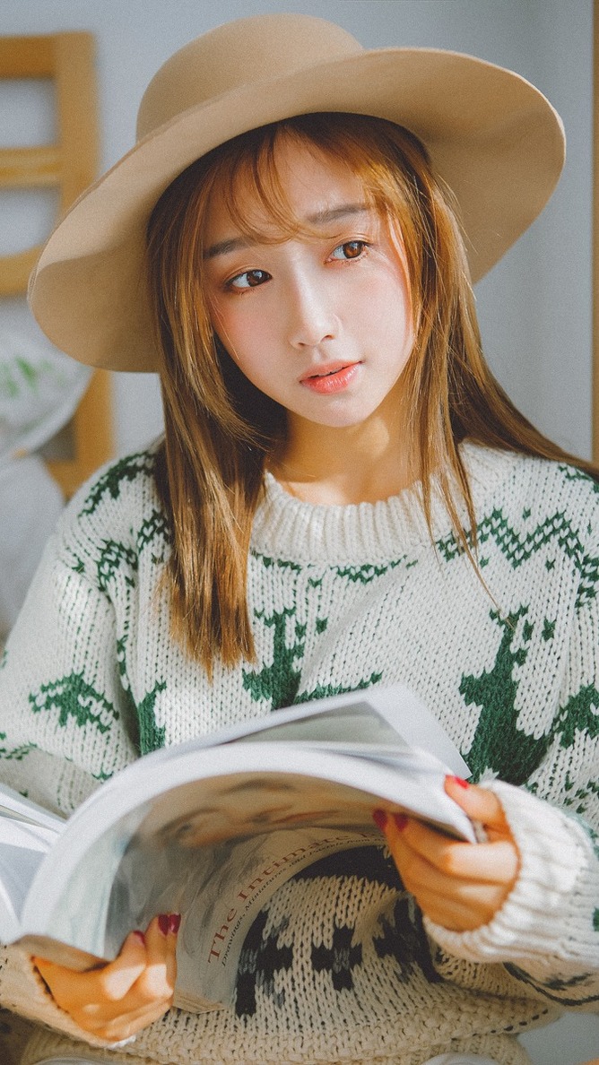 销魂完美女车模化身ol制服美女充满女人味图片