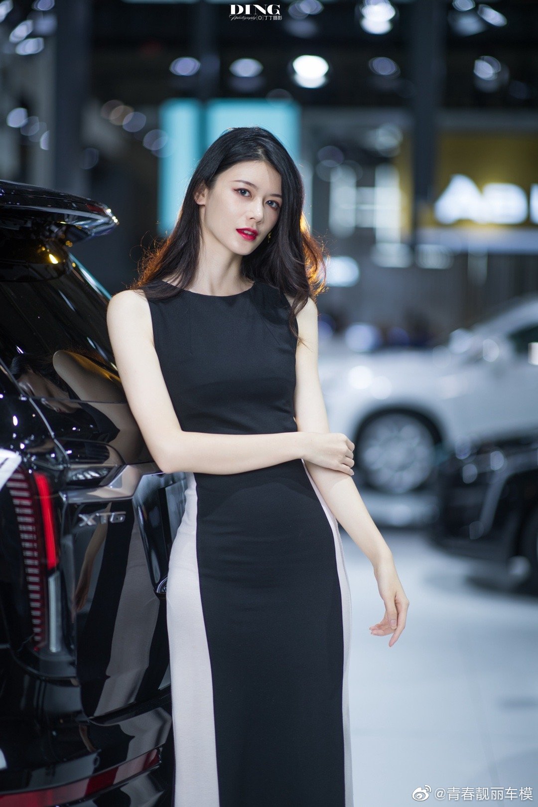 性感女郎细腰好身材美女辣图