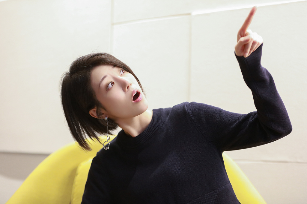 《漂亮的李慧珍》夏乔扮演者李溪芮短发超美图片