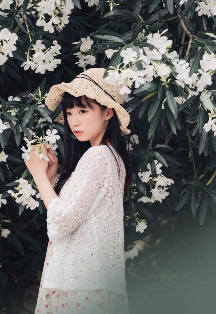 粉嫩小美女18禁真大尺度私房照