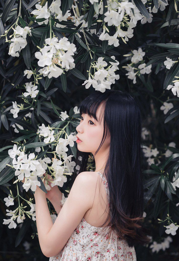 粉嫩小美女18禁真大尺度私房照