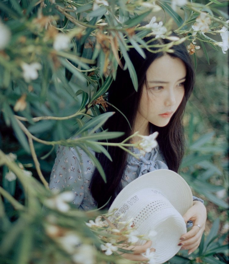 粉嫩小美女18禁真大尺度私房照