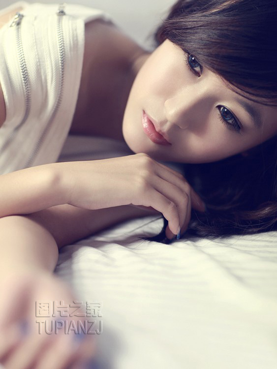 娇滴滴的清纯少女照 甜美的让人窒息