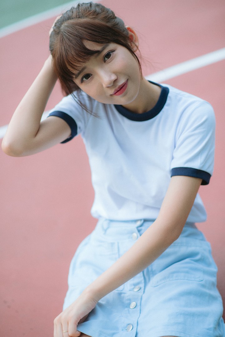 性感女秘书周于希天生媚骨酒店忘情自慰大胆美女私拍