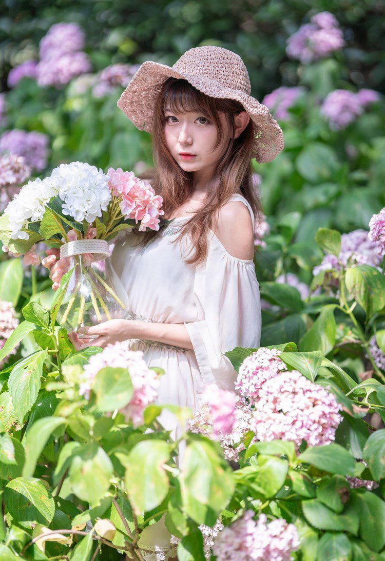 美背美女黑丝性感写真