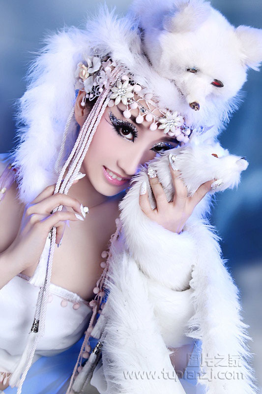 妩媚诱人古装美女图片之狐妖