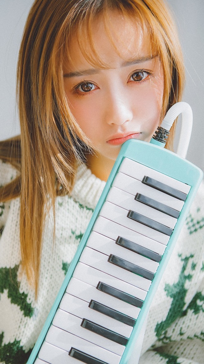 天生浪荡的豪放美女陆萱萱芬芳诱人粉嫩图集