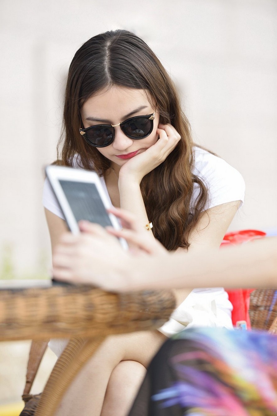 天生浪荡的豪放美女陆萱萱芬芳诱人粉嫩图集