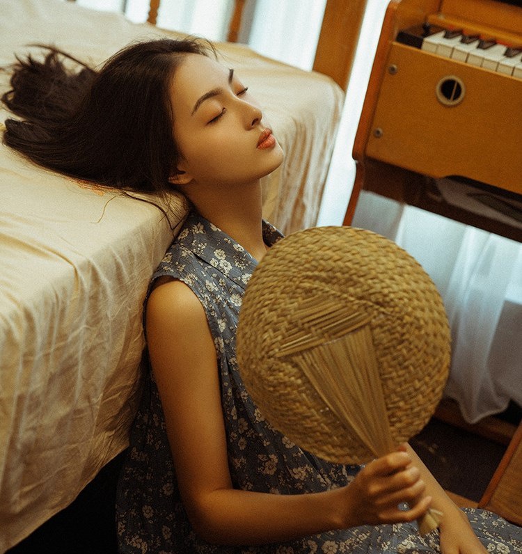 童颜巨乳美女朱可儿蕾丝内衣性感写真