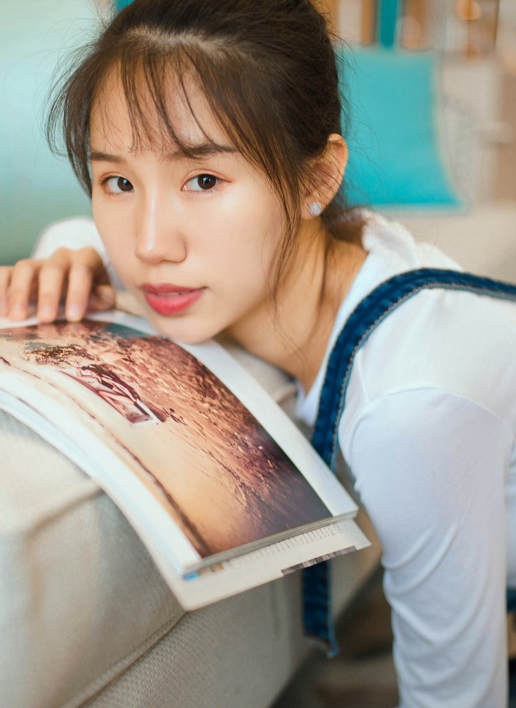 童颜巨乳美女朱可儿蕾丝内衣性感写真