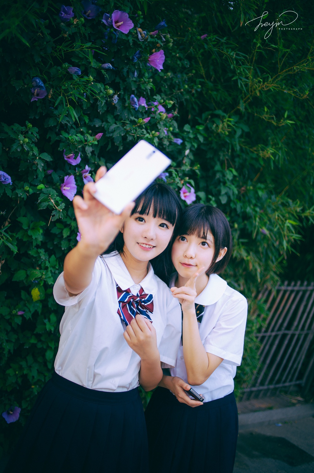 极品大胸性感身材美女内衣写真