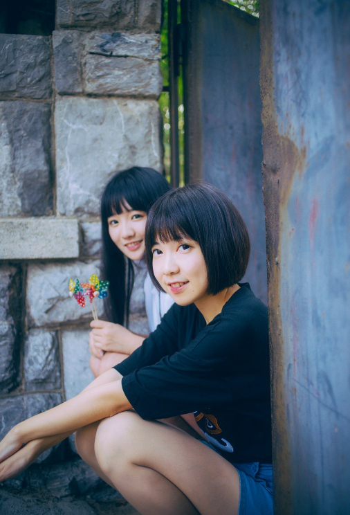 极品大胸性感身材美女内衣写真