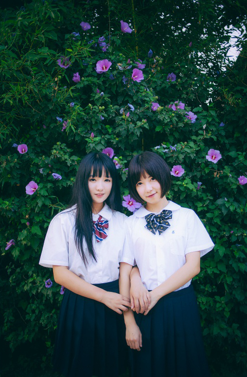 极品大胸性感身材美女内衣写真