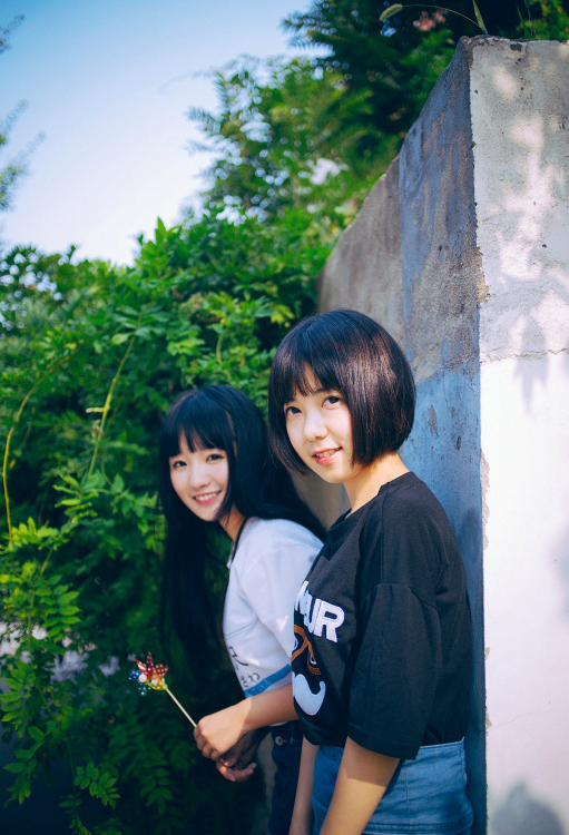 极品大胸性感身材美女内衣写真