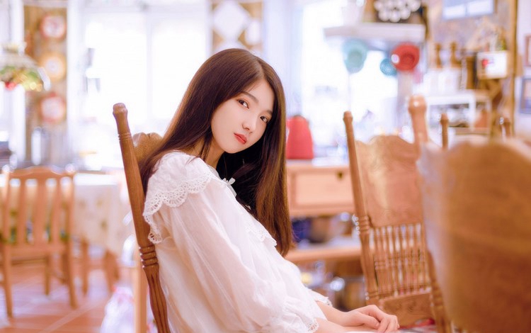 风骚宅男女神人间胸器呼之欲出