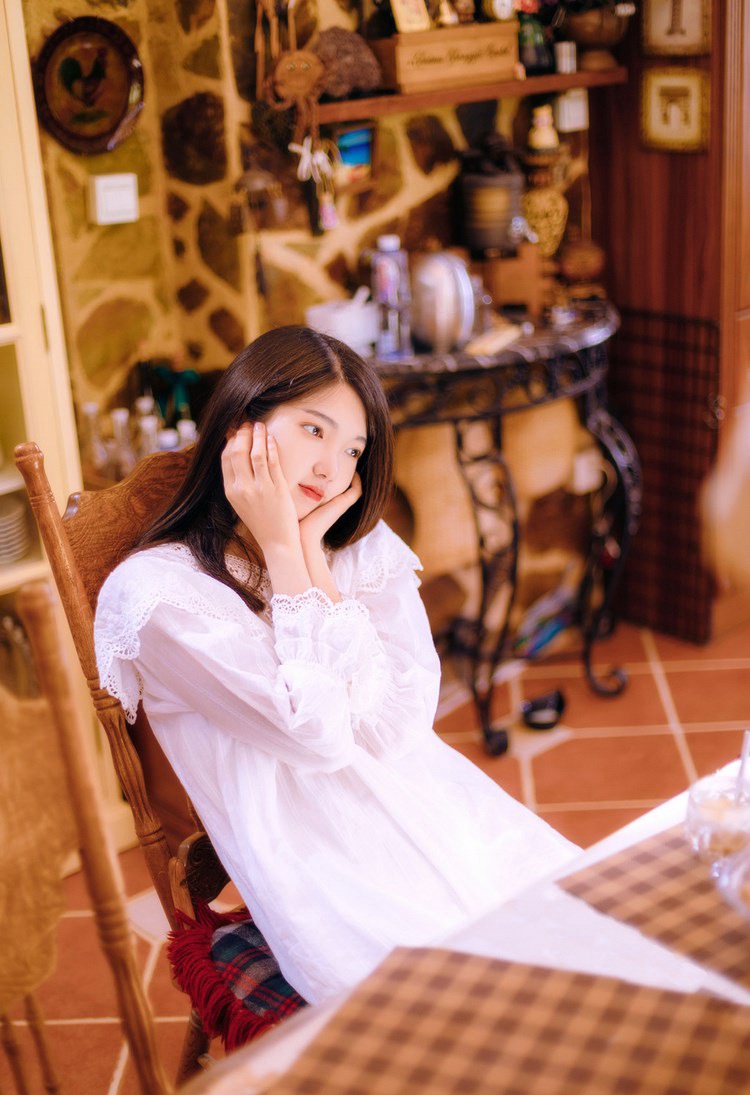 风骚宅男女神人间胸器呼之欲出