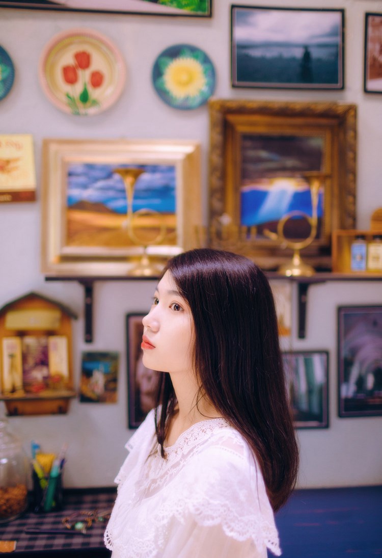 风骚宅男女神人间胸器呼之欲出